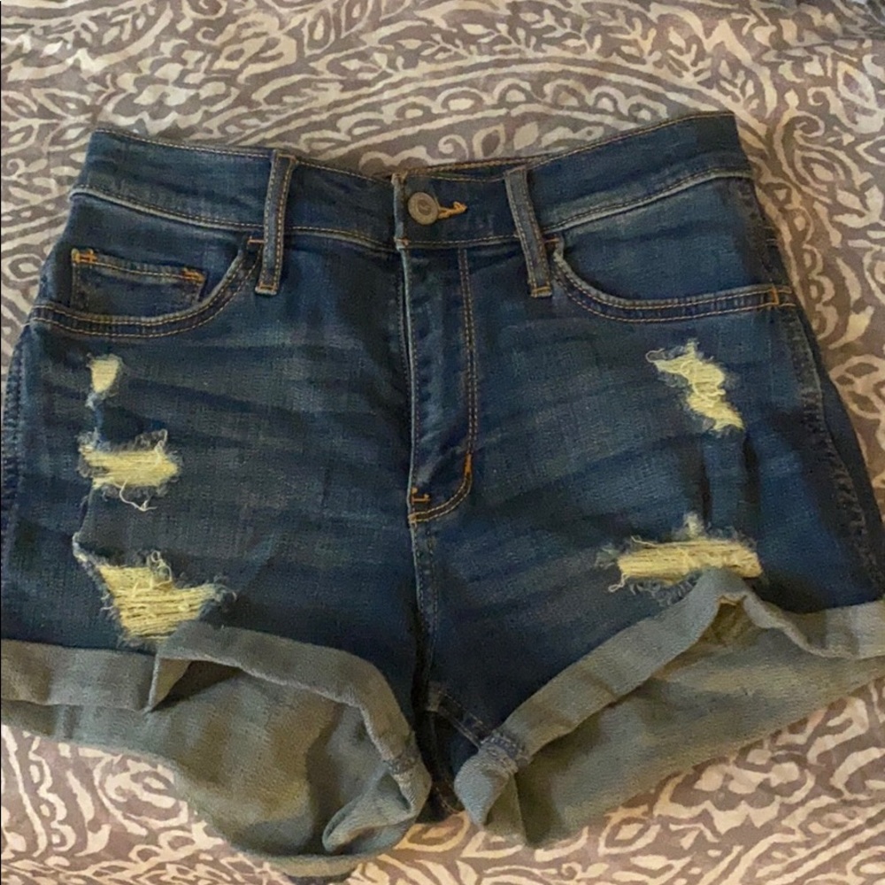 Hollister distressed shorts